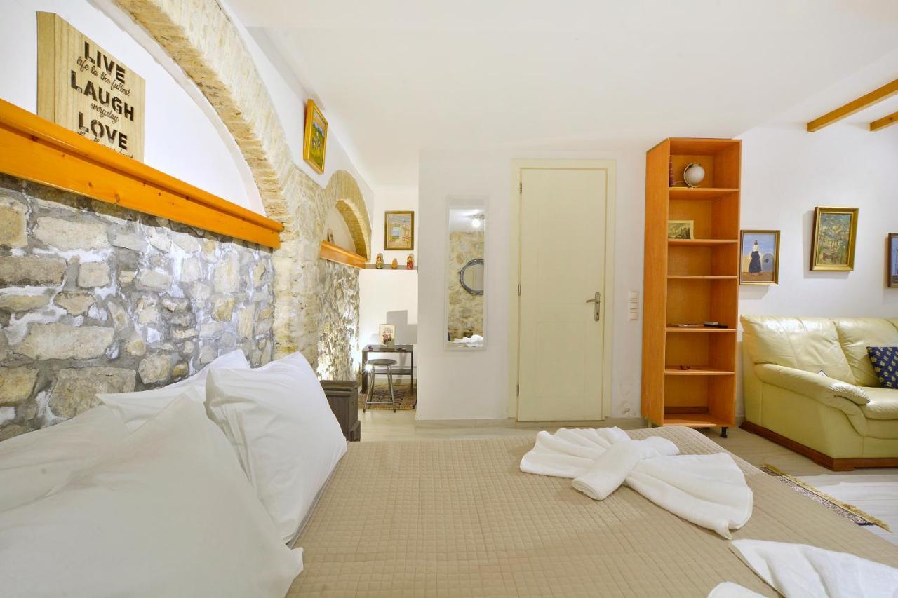 Studio In Corfu Town Exterior photo